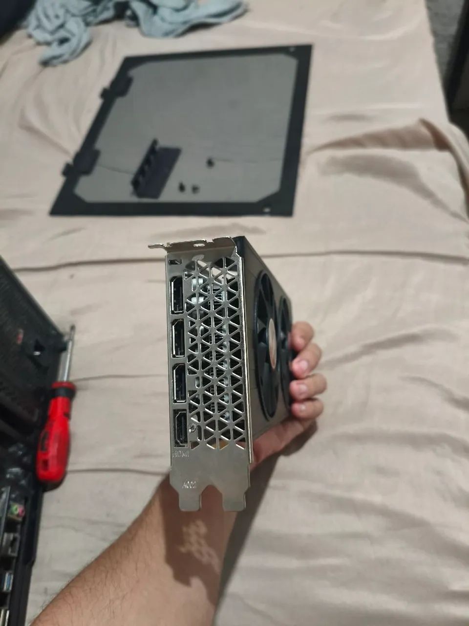 Placa de vídeo RX 580 8gb (Com defeito / Para concerto ou peças ) - Foto 2