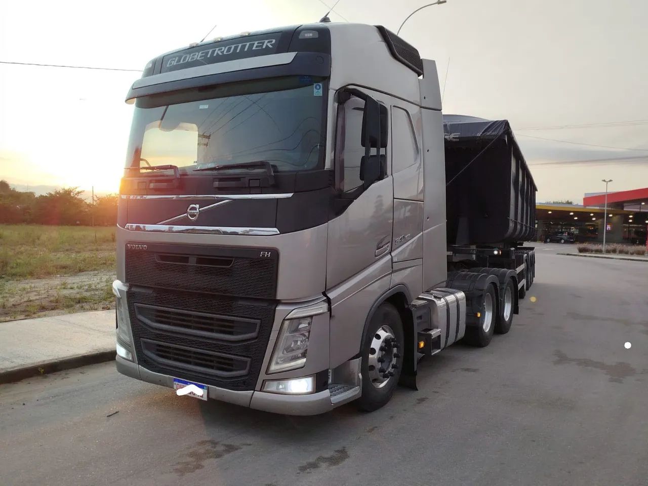 Volvo FH Globetrotter 540 6x4 2016 Automático Completo Pacote LC Top Linha. - Foto 3
