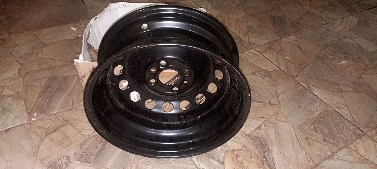 Roda  de Aço 14 Polegadas FIAT