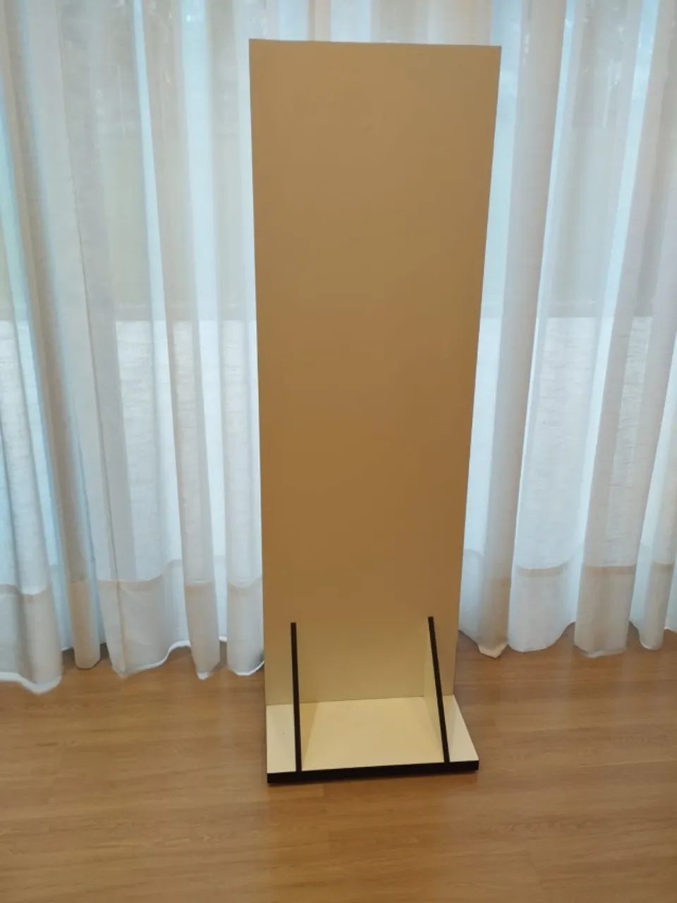 Totem em MDF desmontável  - Foto 2