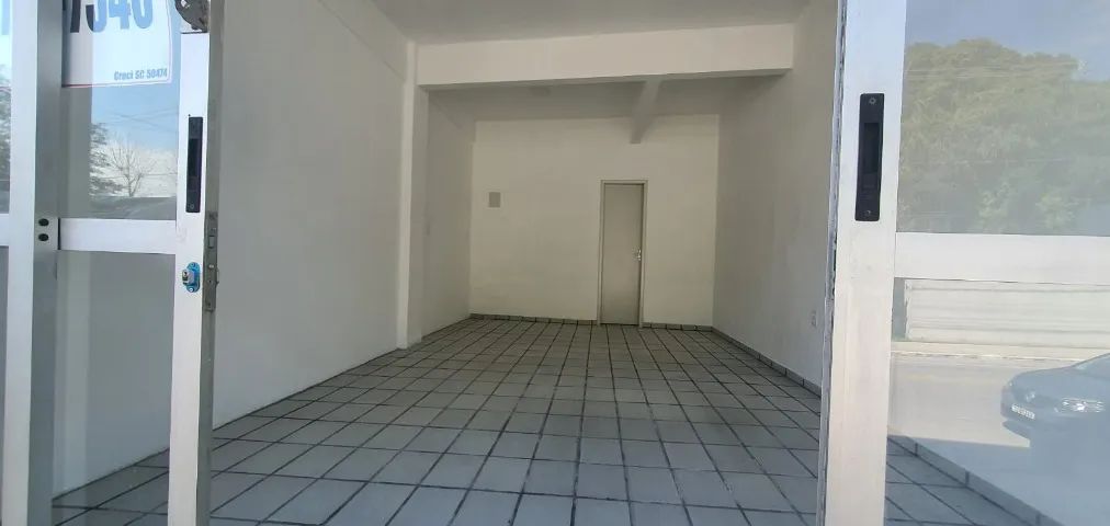 Sala Comercial térrea com 28m2 na Rua Azambuja em Brusque  - Foto 5