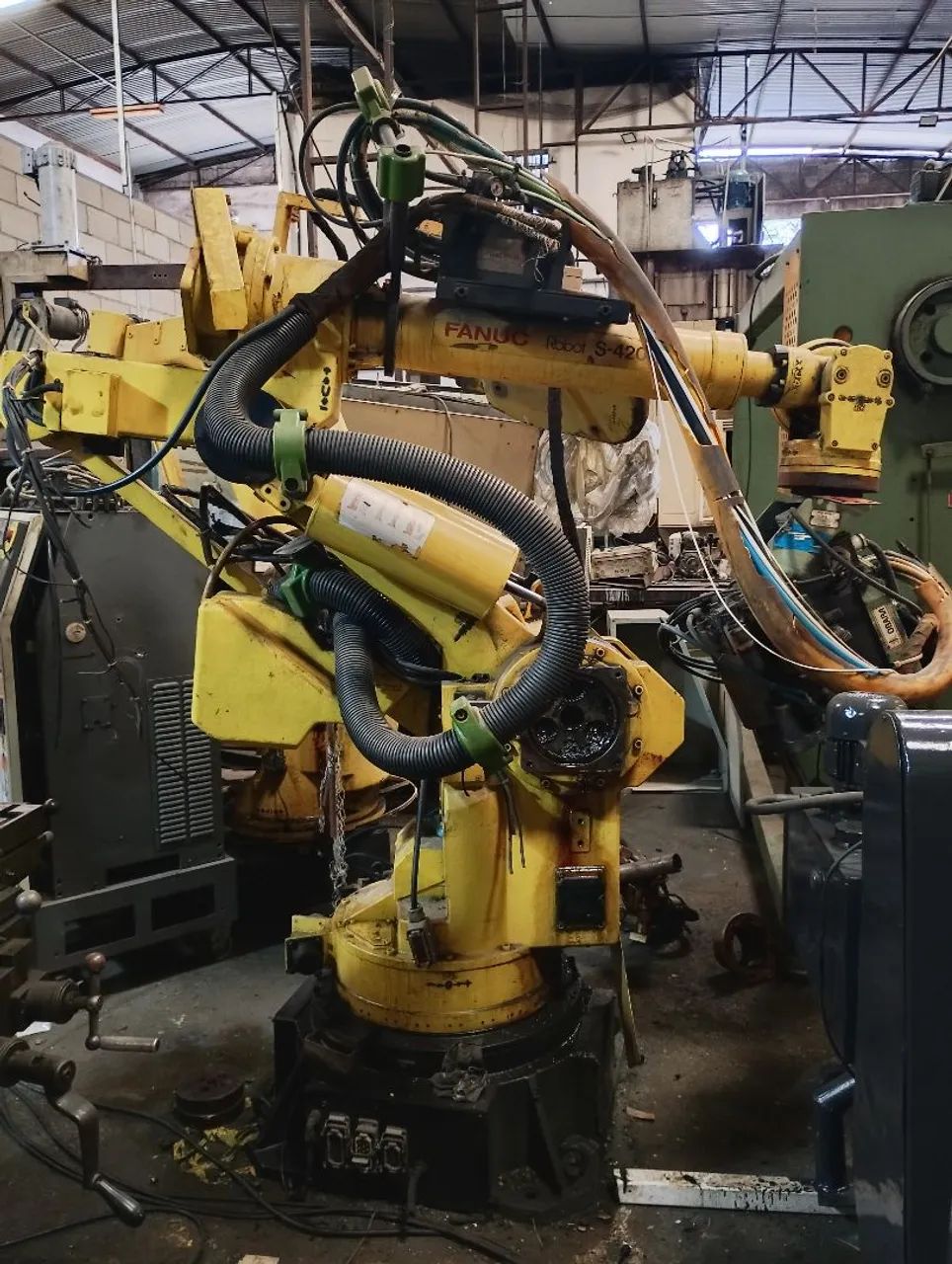 Robô FANUC para retrofitting 