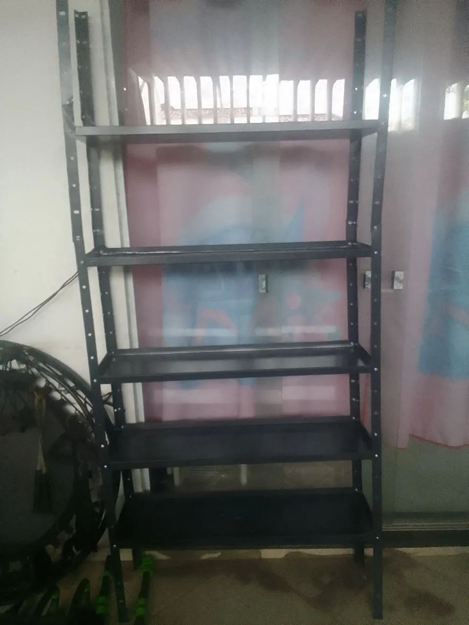 Platileira de alumínio simples. (NÃO SUPORTA MUITO PESO). - Foto 2
