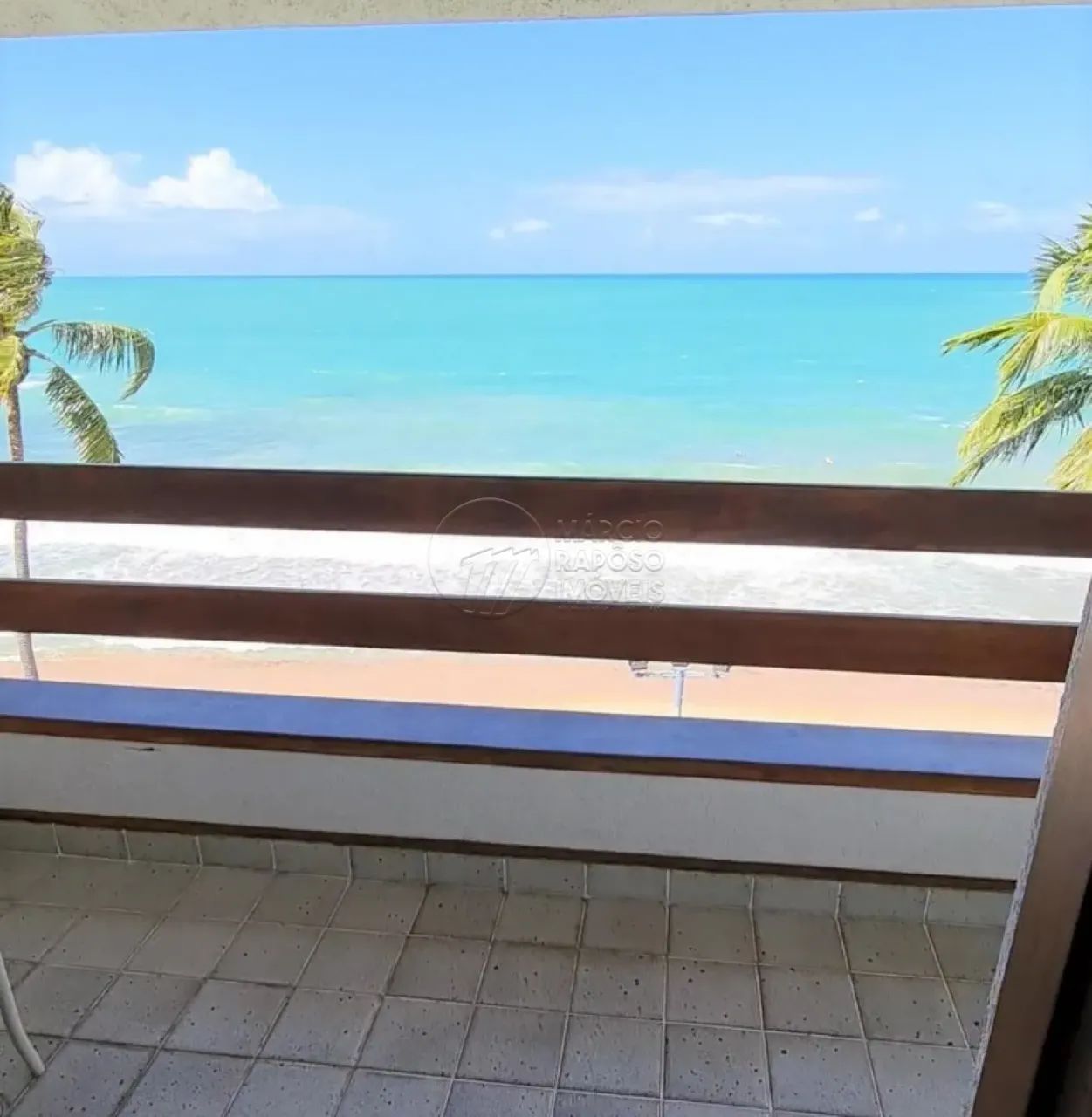 Flat Frente Mar com Varanda e Mobiliado à venda em Maceió - Foto 2