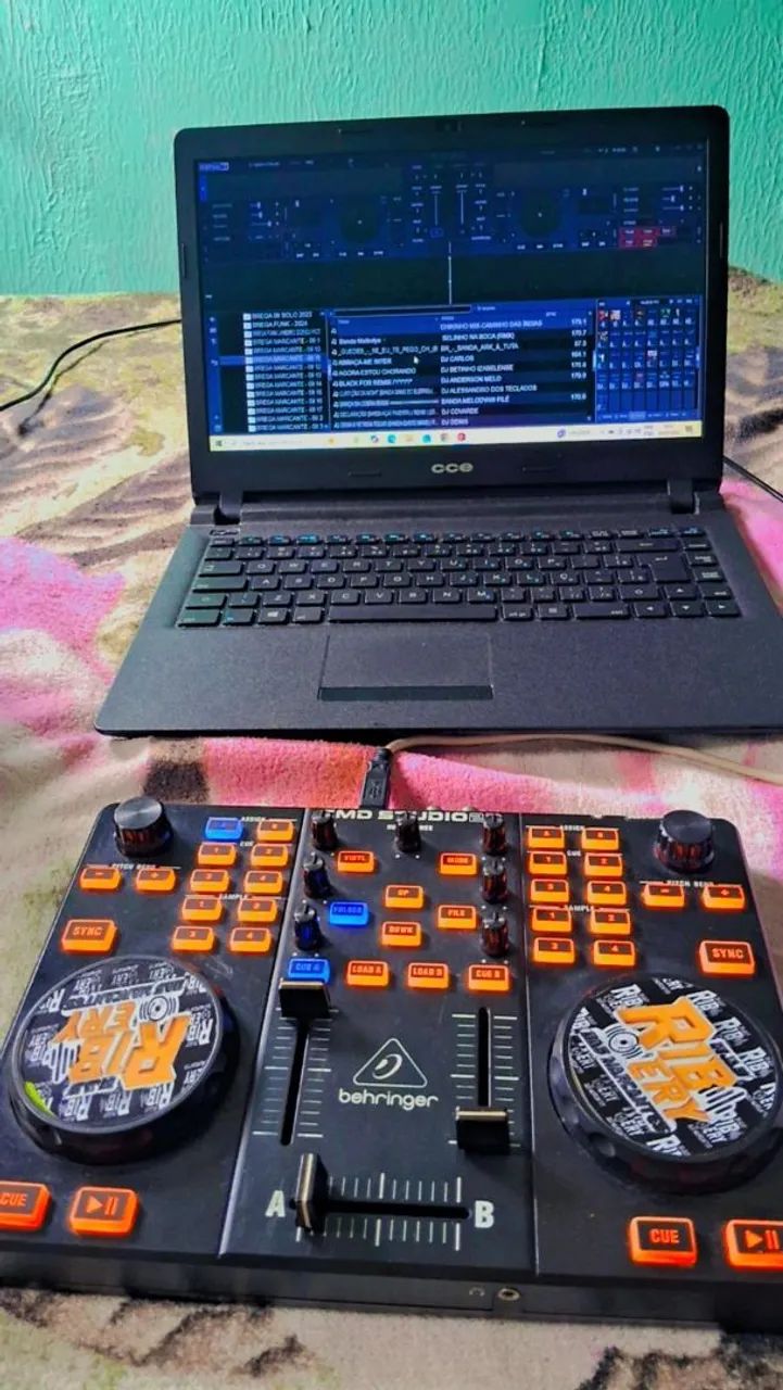 Controladora e notebook 