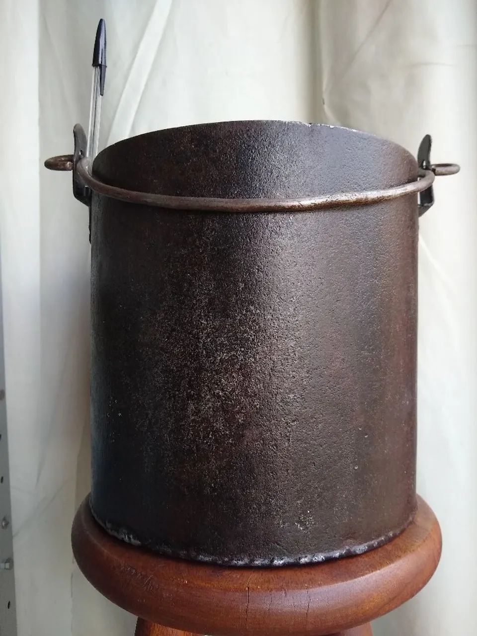 Antigo caldeirão de ferro - Foto 3