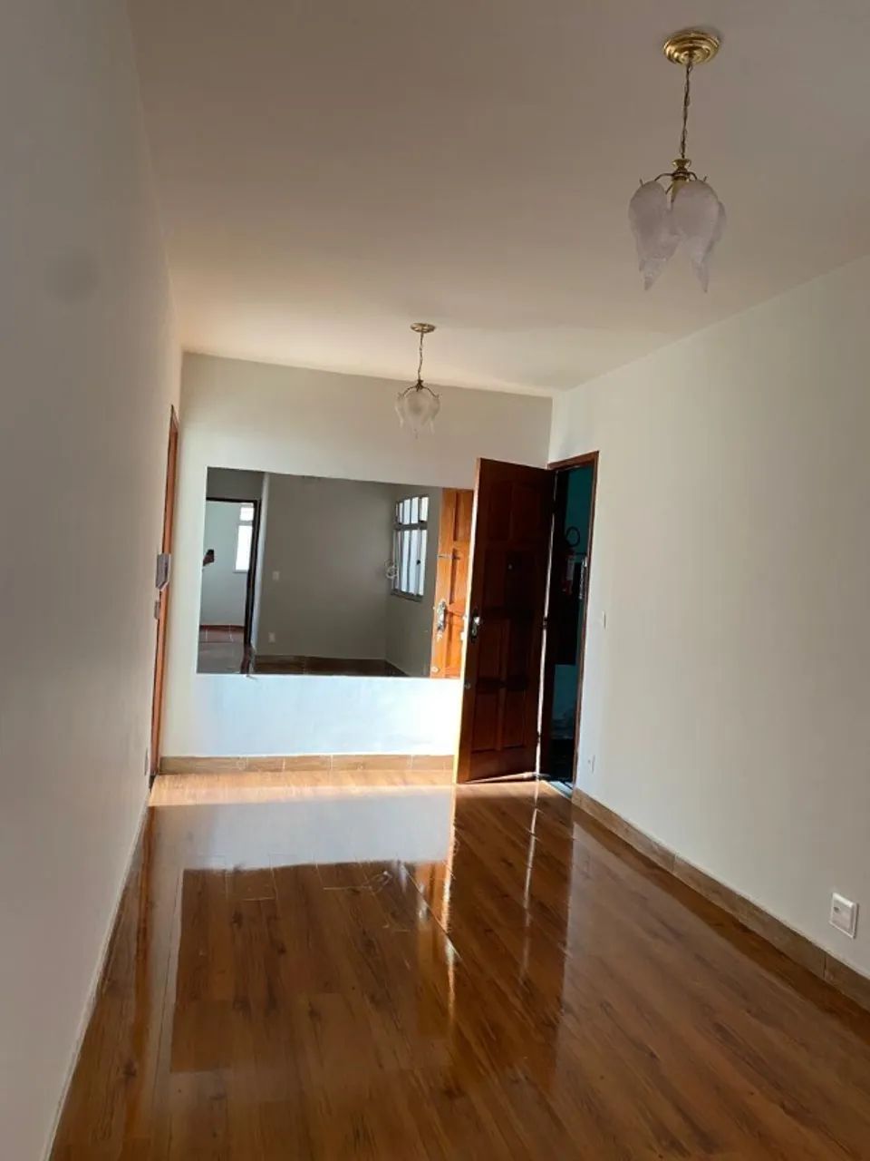 Alugo Apartamento no Eldorado, Contagem - Rua Jacarandás