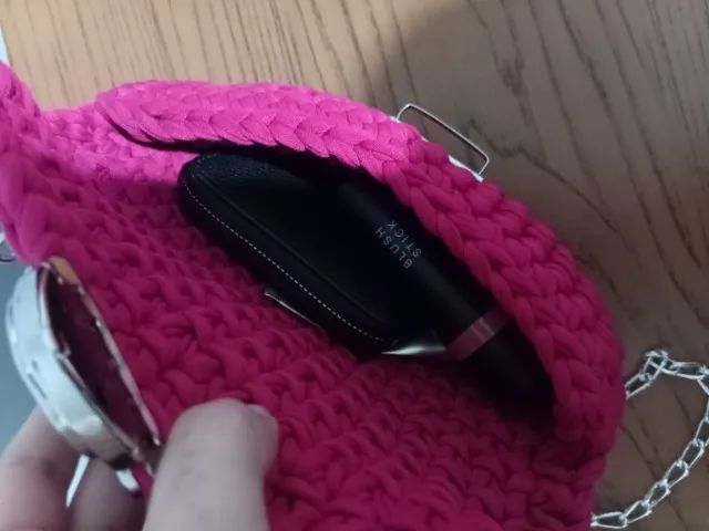 Clutch de Crochê Fúcsia  - Foto 3
