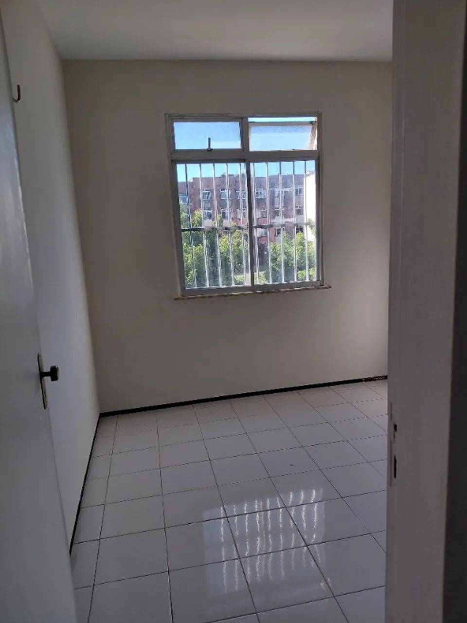 Alugo apartamento no bairro Edson Queiroz 