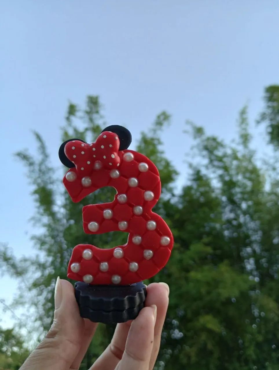 Vela e topo de bolo em biscuit  - Foto 4