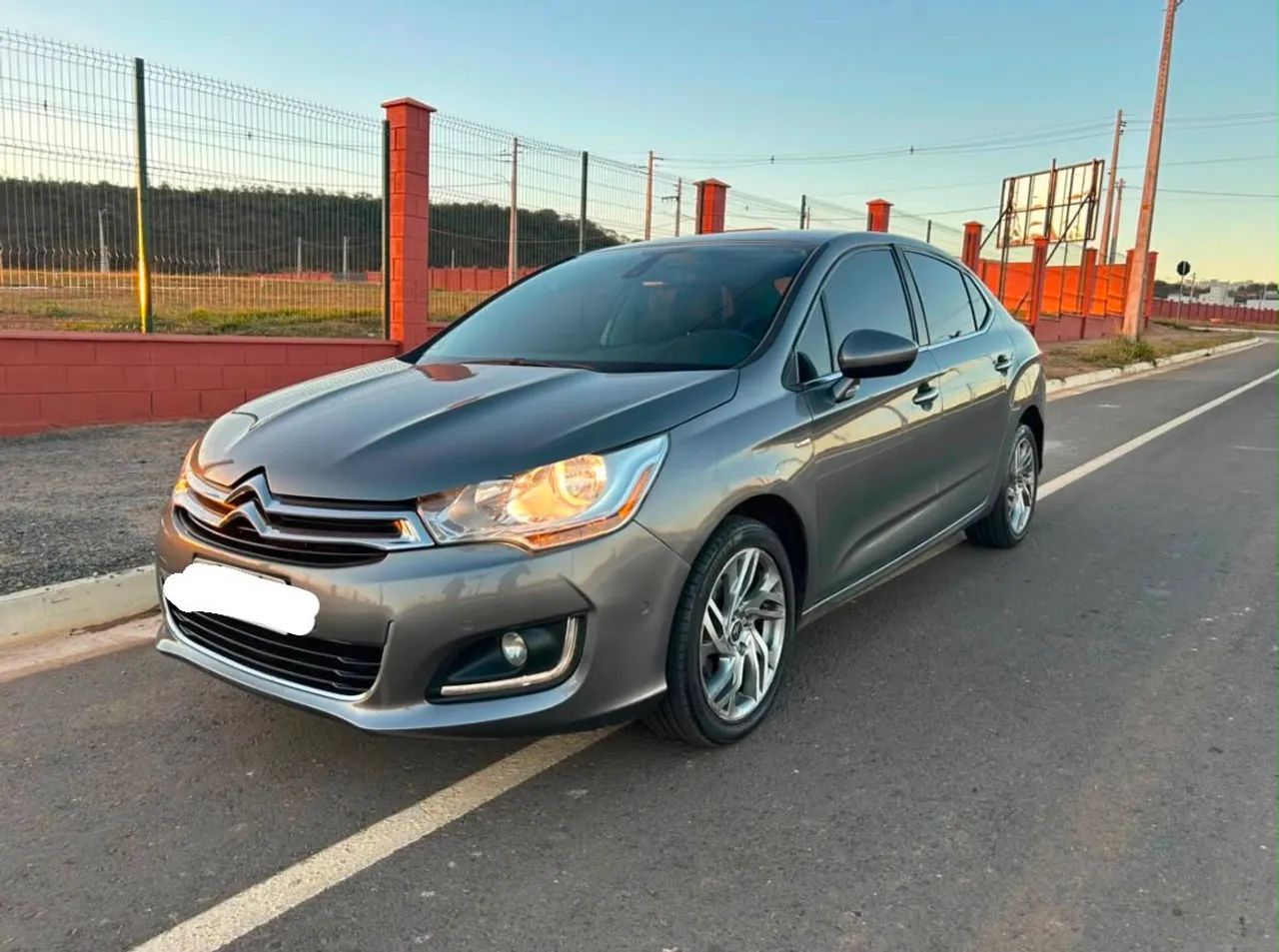 Citroën C4 C4 LOUNGE Exclusive 1.6 Turbo 4p Aut. 2014