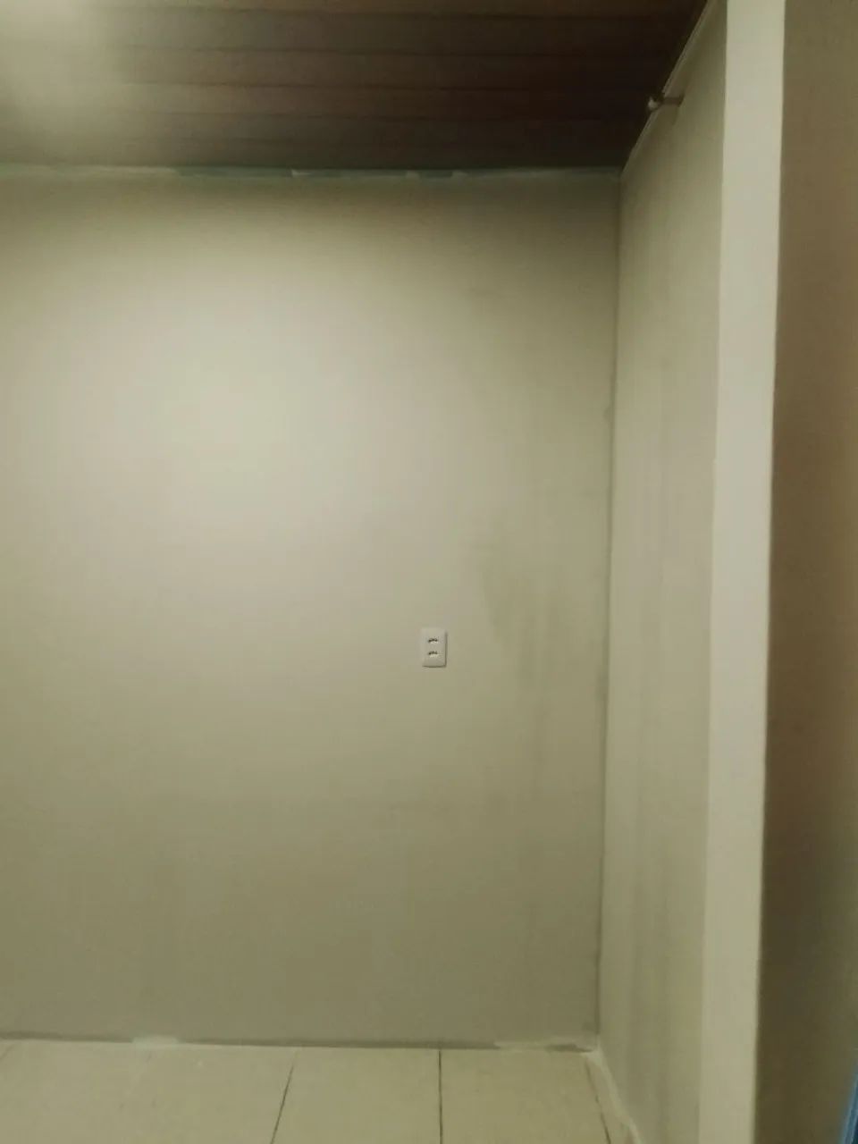 Pintor ( promoção apartamento 2/4 )