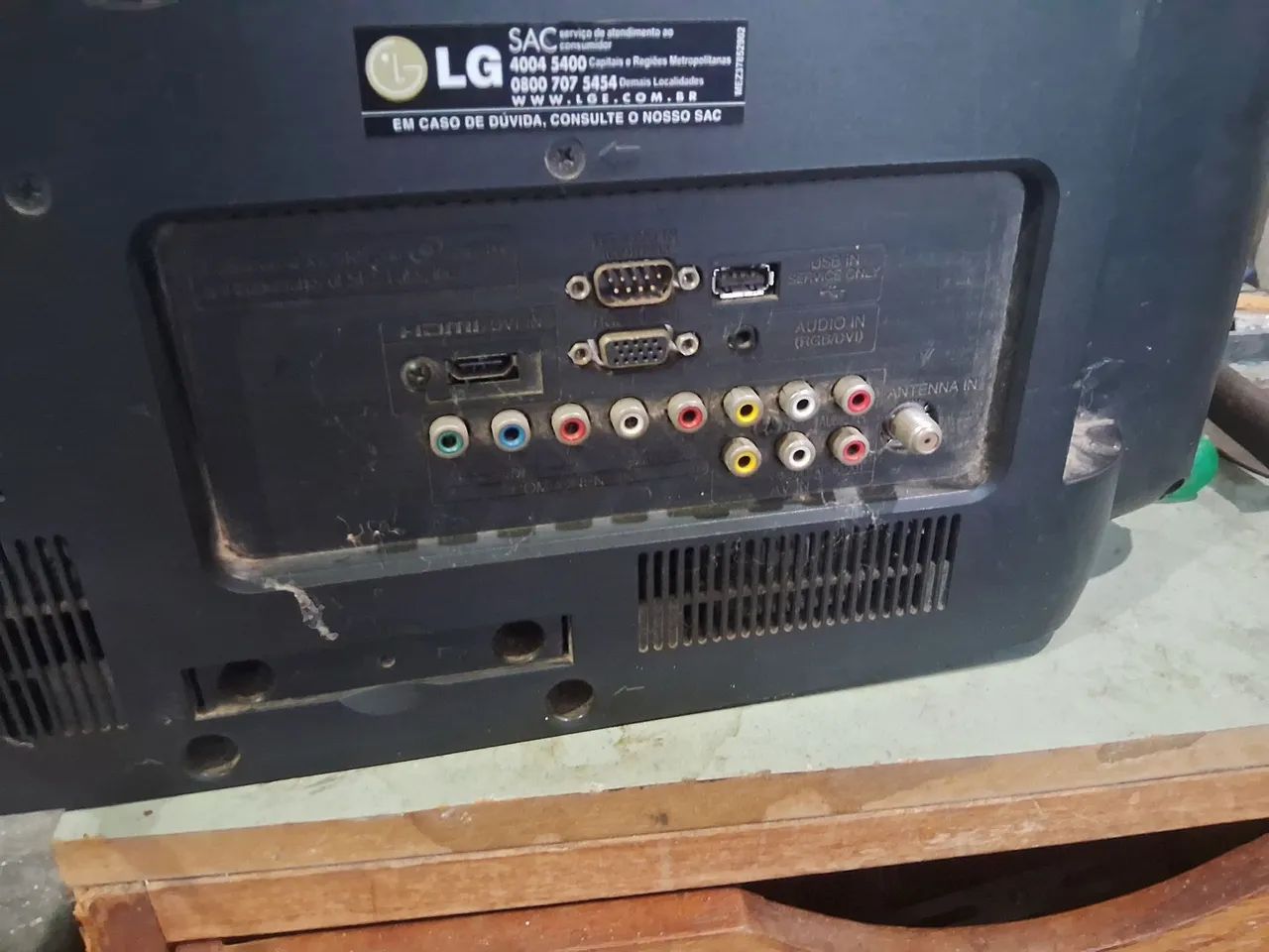 Vendo TV 22 polegadas funcionando perfeitamente por 120 reais entrego  - Foto 2