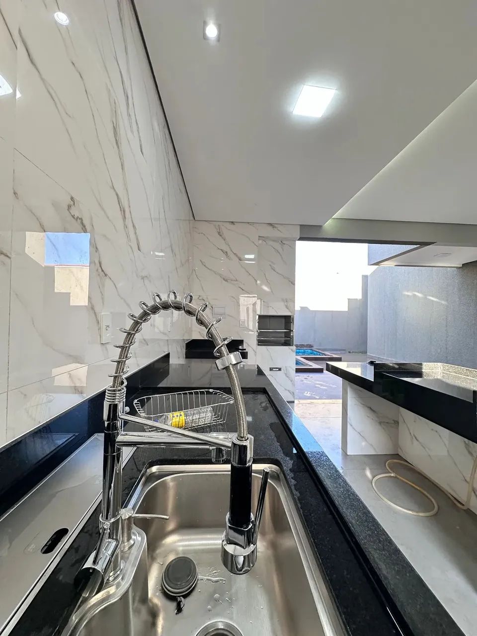 CASA A VENDA 3 SUÍTES , PISCINA E VARANDA GOURMET. 1104 SUL - Foto 6