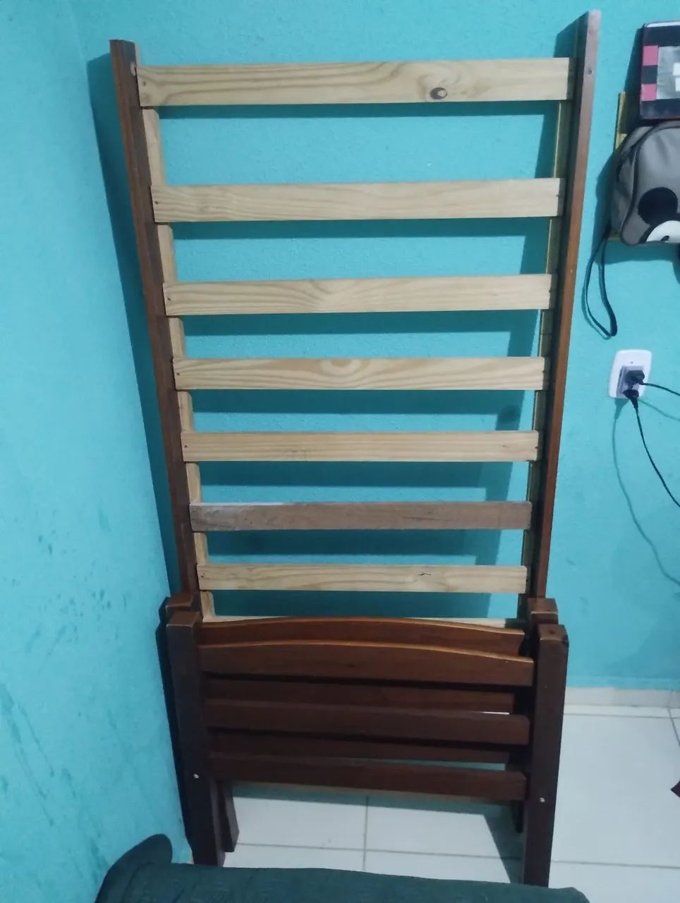 Cama de solteiro de madeira - Foto 2