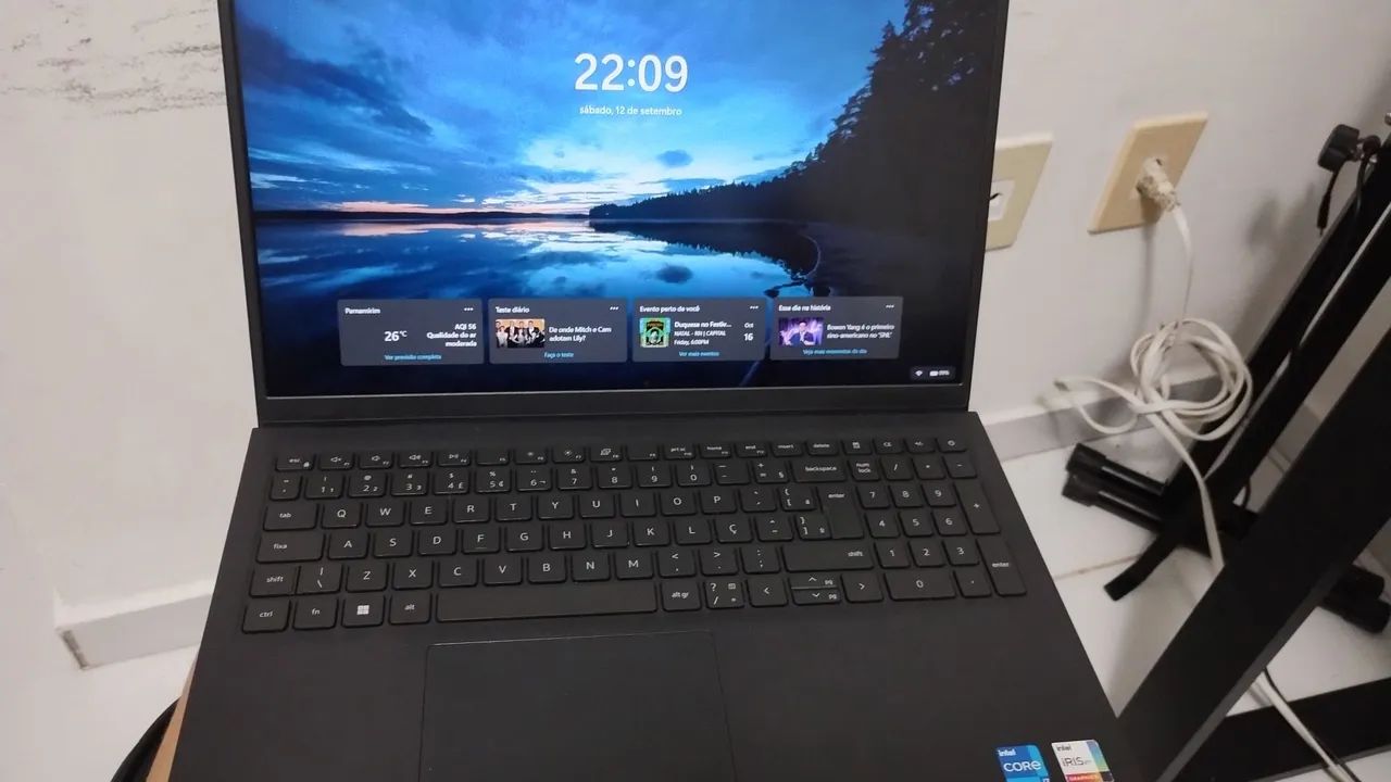 Vendo Notebook Dell Inspiron  - Foto 4