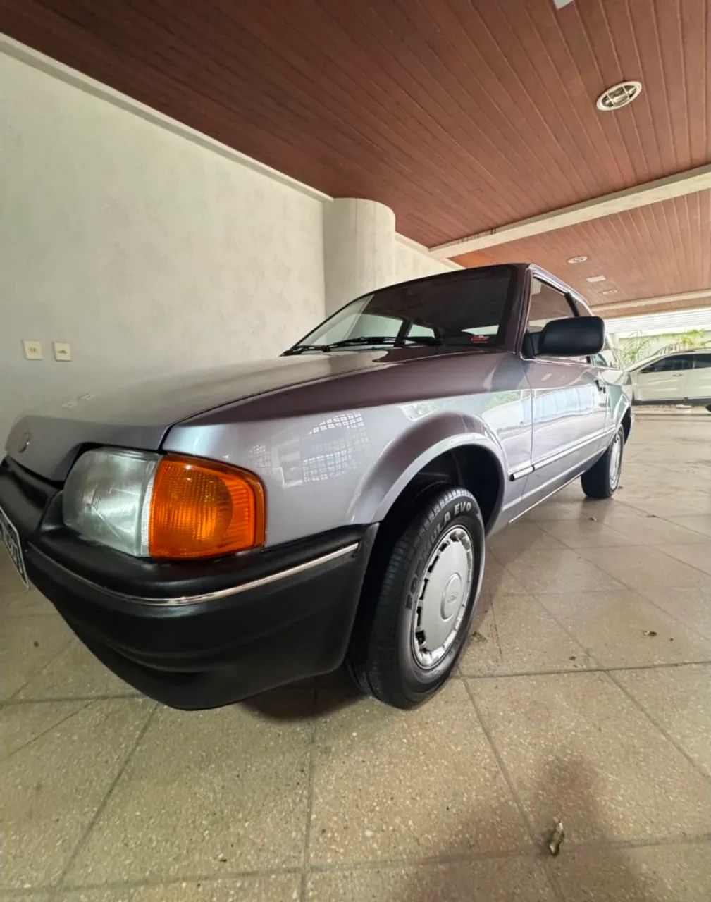 Ford Escort GL 1.6i / 1.6 (álcool) 1988