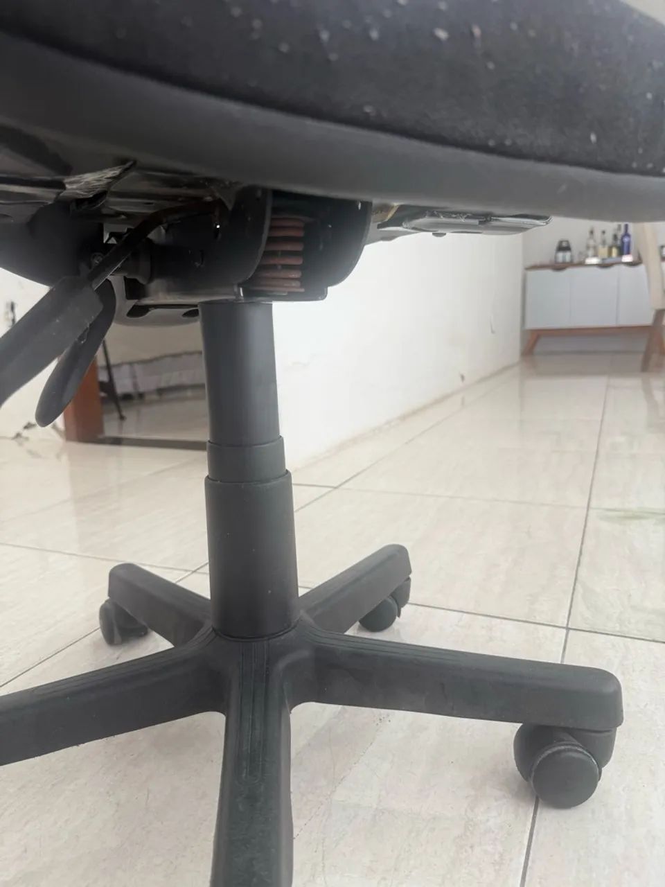 Cadeira escritório  - Foto 4