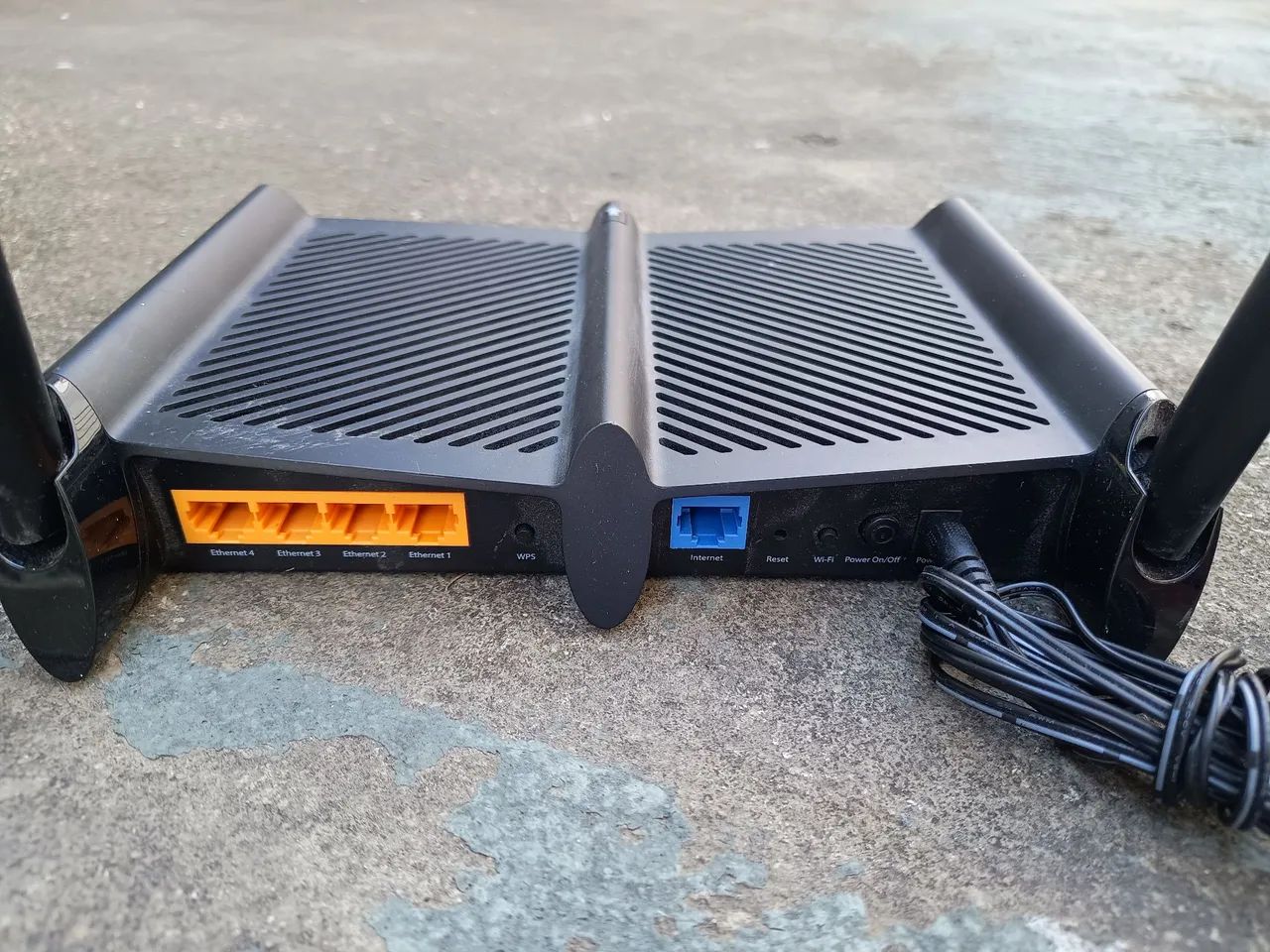 Vendo roteador TP-Link quebra parede, funcionando. - Foto 2