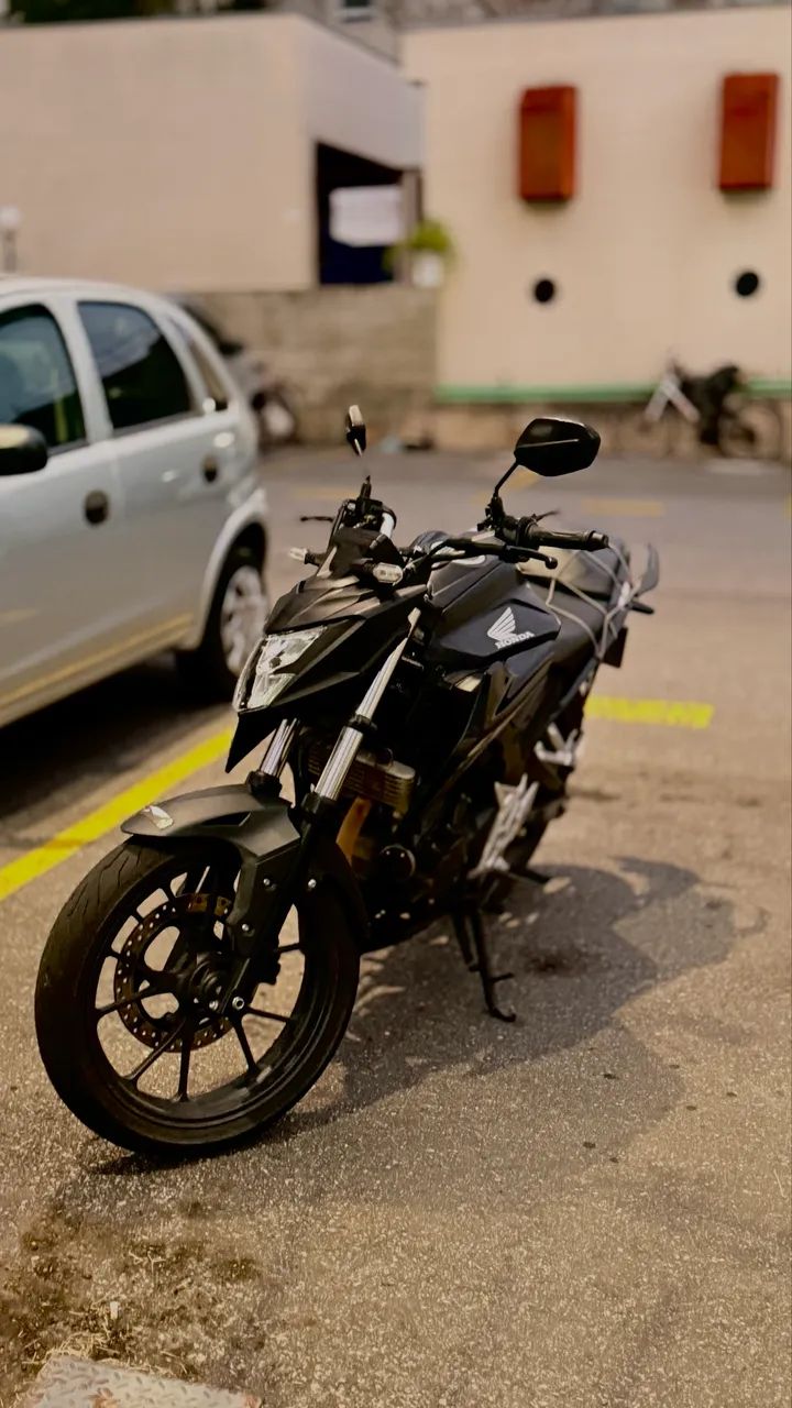 CB300f  - Foto 2