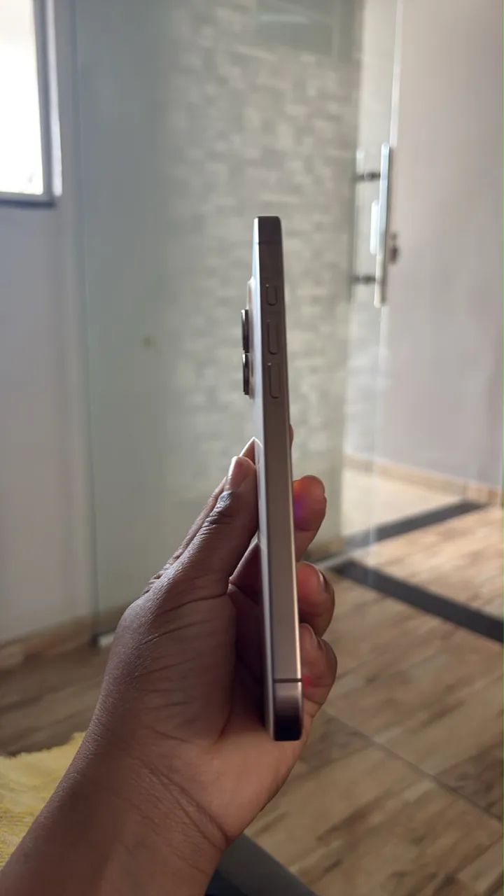 iPhone 16 pro Max  - Foto 2