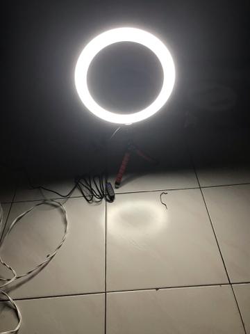 Anel de luz flash com três velocidades ideal pra fazer maquiagem Grátis tripe - Foto 4