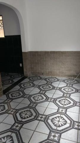 Alugo Casa 02 Q , Rua Maria Mello 215, 100m da Av Abilio Augusto Távora - Foto 8
