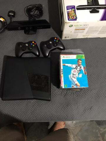 Vende-se Xbox 360 DESBLOQUEADO