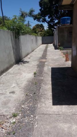 Vendo ,alugo temporada ou troco duas casas no mesmo terreno em Monte gordo Guarajuba - Foto 2