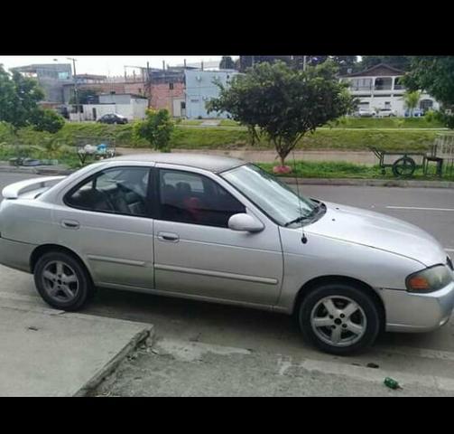 Vendo este carro Nissan urgente