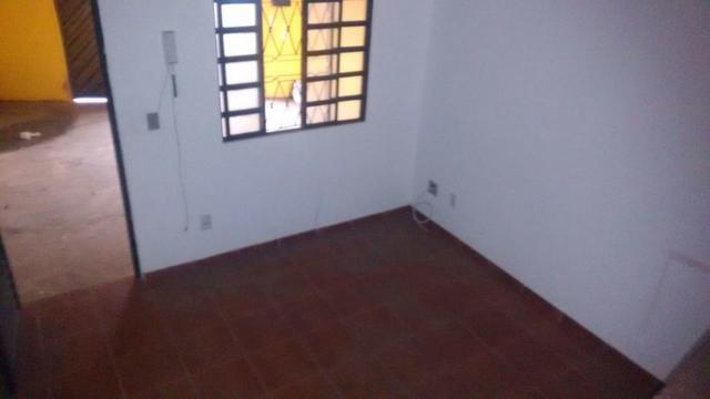Vendo Excelente Casa Duplex em Nova Iguaçu com 2 Quartos - Foto 3