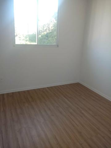 Vende se apartamento na Vila Oeste