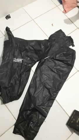 Capa de chuva Delta