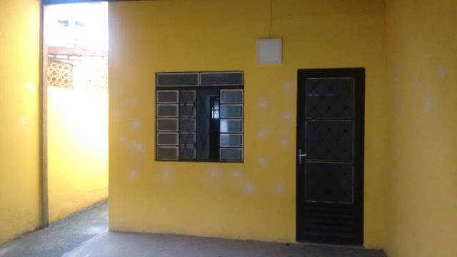 Vendo Excelente Casa Duplex em Nova Iguaçu com 2 Quartos