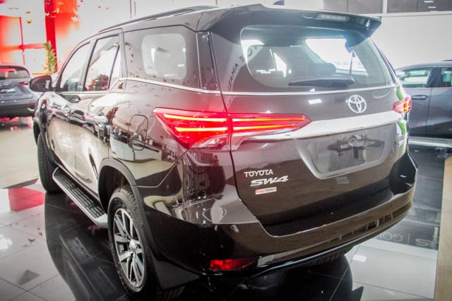 TOYOTA SW4 DSL 4X4 SRX AT 7S 19/20 - Foto 10