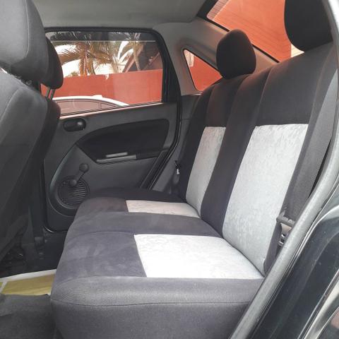 Fiesta Sedan 1.6 2008 - Foto 4