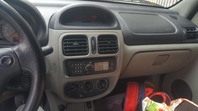 Clio Sedan 1.6 Flex 16v 2005 (Sem motor) - Foto 5