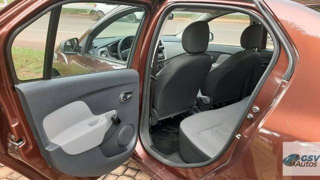 Renault Logan 1.6 - Foto 12