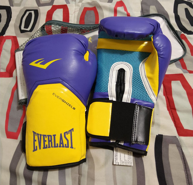 luva everlast roxa