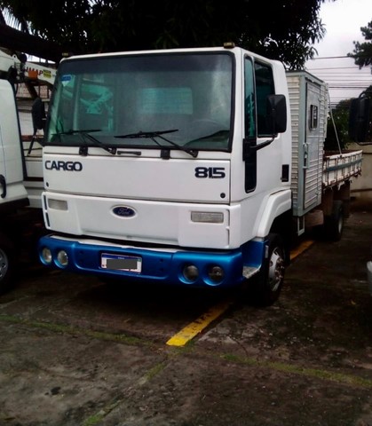 FORD CARGO 815