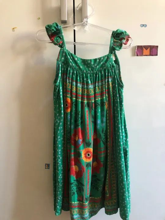 Vestido infantil estampado da Fábula
