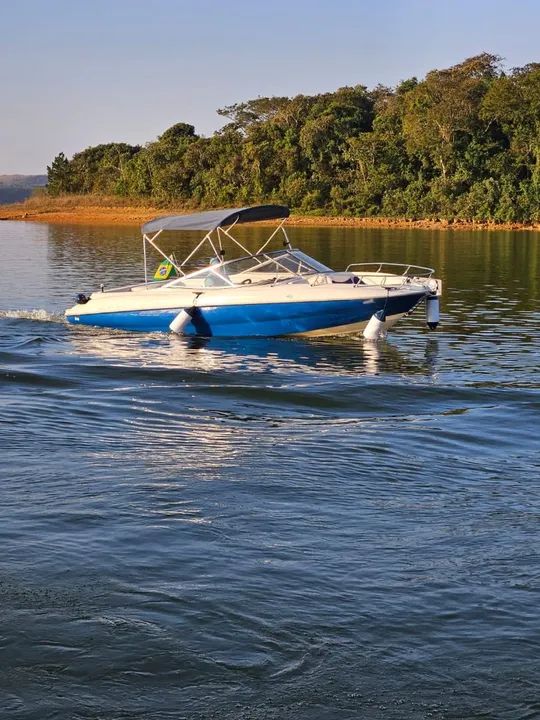 Lancha Bayliner - 9 lugares - Foto 2