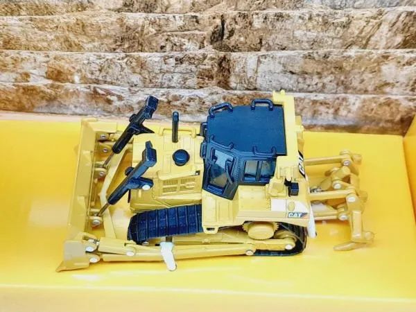 Trator Esteira Caterpillar Die-cast Masters 1/64 (caixa) - Foto 2