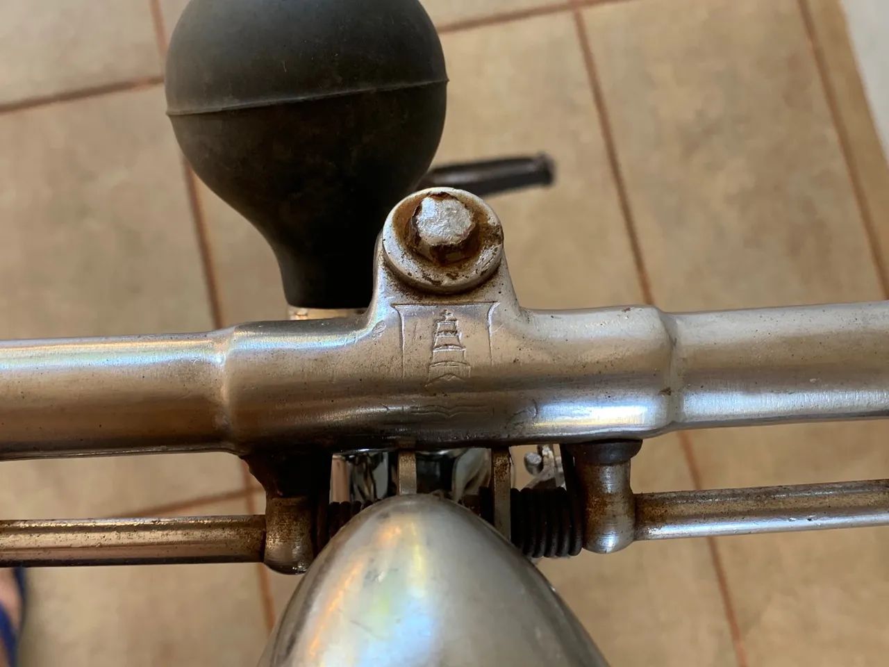 Bicicleta Antiga Mercswiss aro 28 Raridade ano 1955 - Foto 6