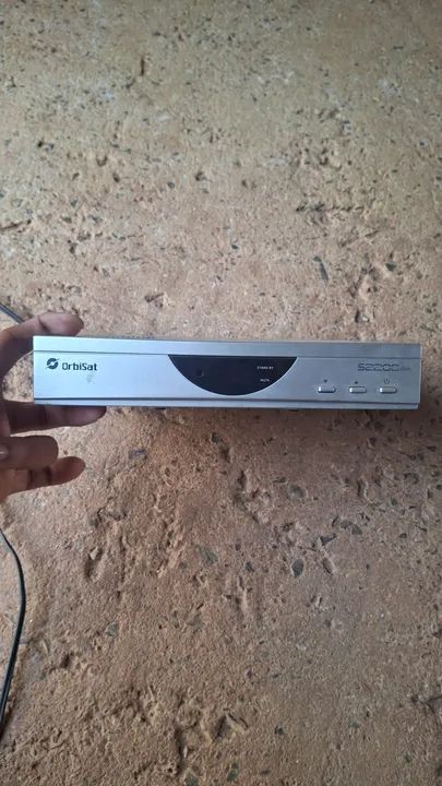 Receptor de Sinal Digital S2200 Slim OrbiSat