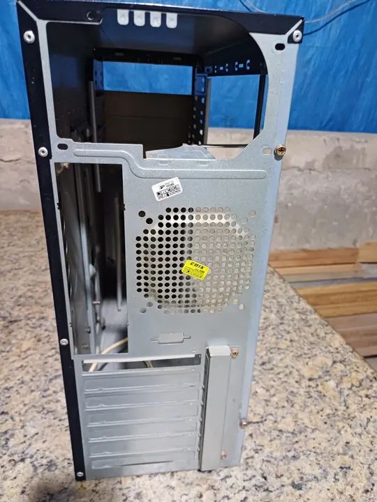 Gabinete de PC 64220025463299122