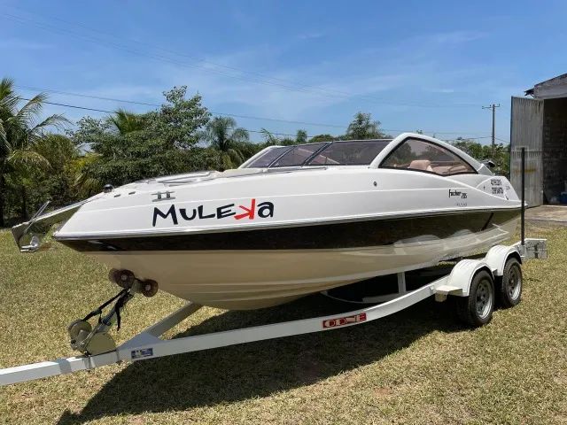 Lancha Focker 205 - 2011 - Motor  Mercury 150hp 2T - 154hrs