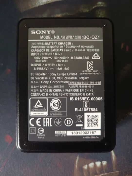Carregador Sony BC-QZ1 (original) para Baterias NP-FZ100 - Foto 2