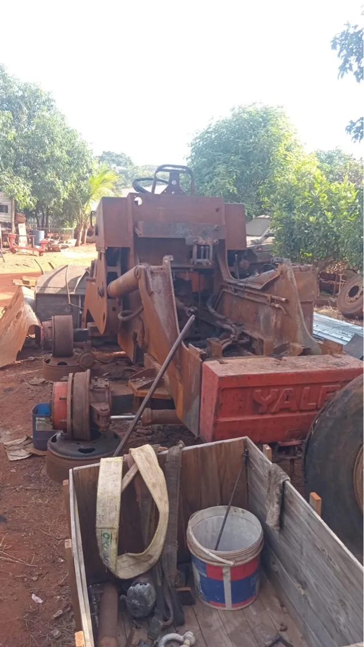 Vendo pá carregadeira Yale BR134