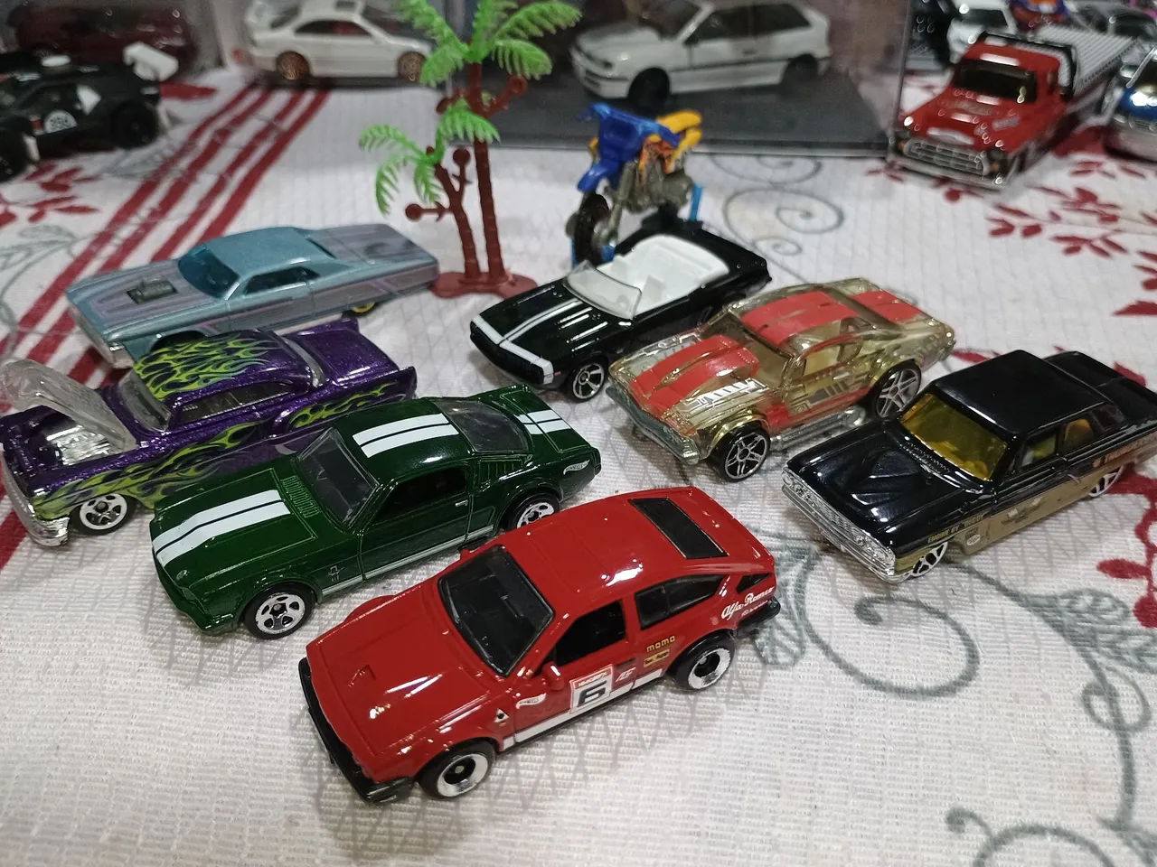 HotWheels R$ 12,50 cada